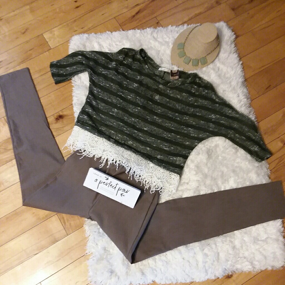 Must have... khaki leggings
